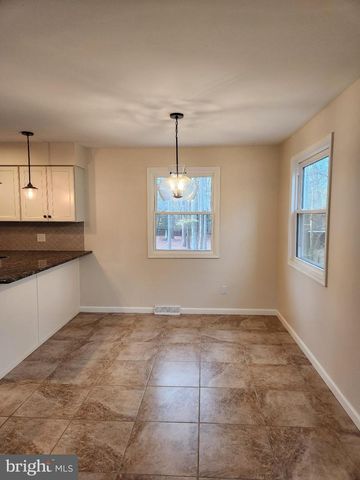 33 OLD RED LION RD, Southampton, NJ 08088