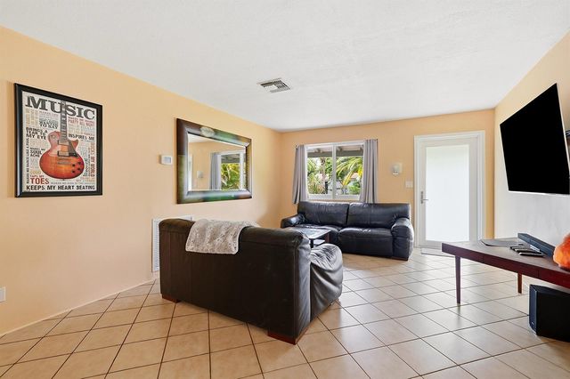 2834 Adams Street, Hollywood, FL 33020
