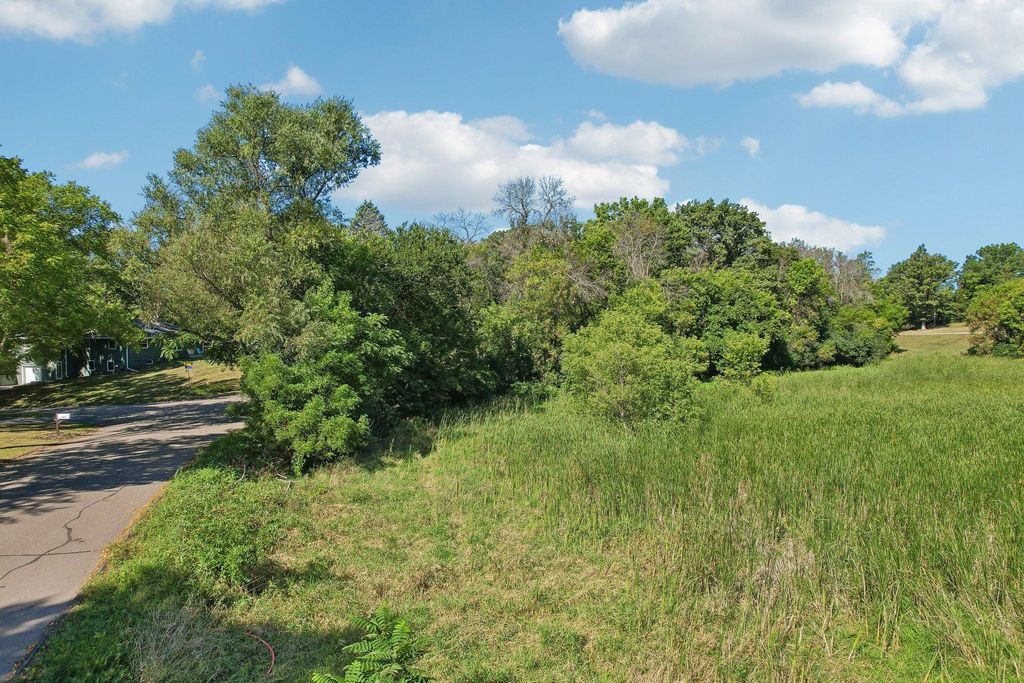 17908 Covington Road, Minnetonka, MN 55345
