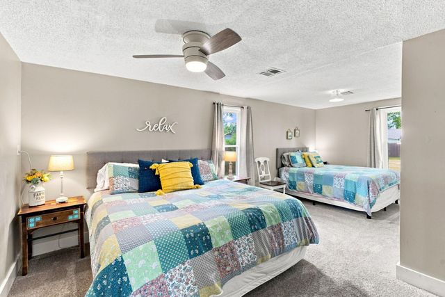 137 S Elizabeth, Wichita, KS 67213