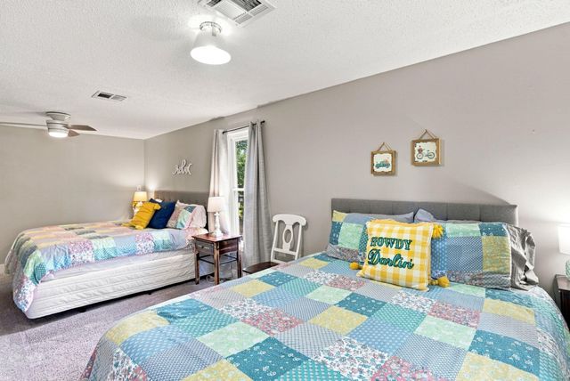 137 S Elizabeth, Wichita, KS 67213