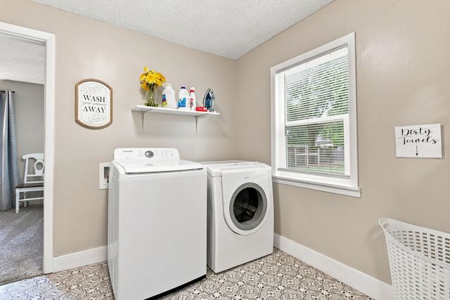 137 S Elizabeth, Wichita, KS 67213