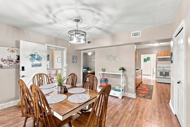 137 S Elizabeth, Wichita, KS 67213