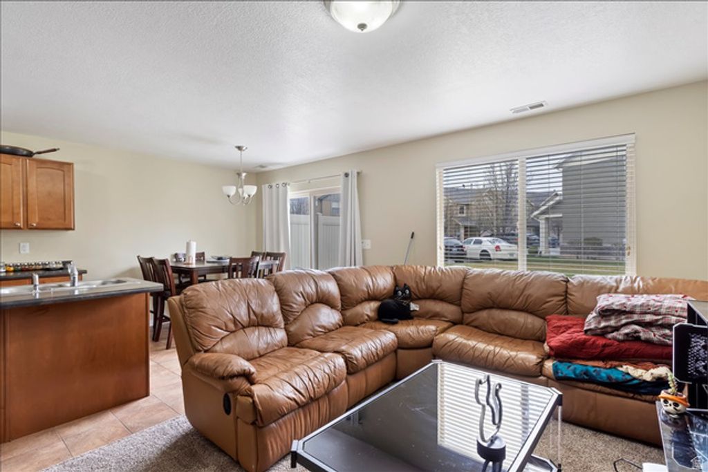 2153 W FOXWOOD ST, West Haven, UT 84401 — photo 2