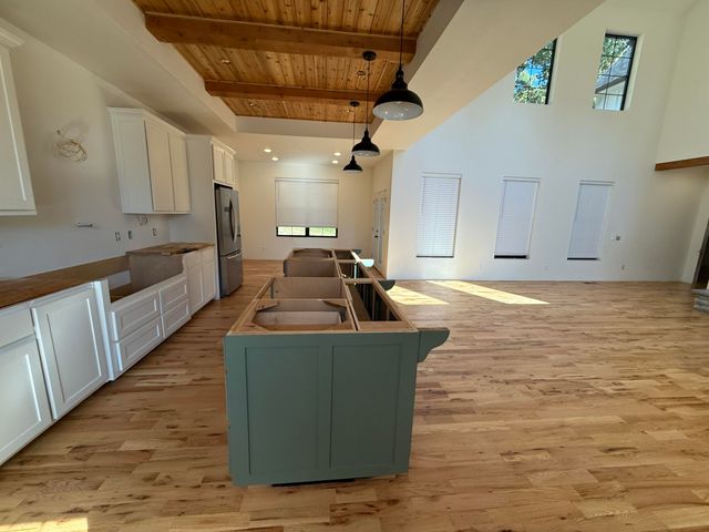 19 Builders Lane, Anderson, MO 64831