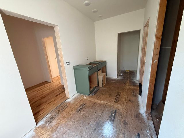 19 Builders Lane, Anderson, MO 64831