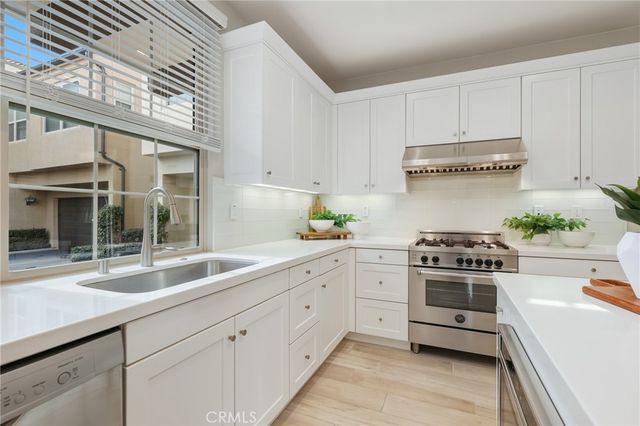 147 Excursion, Irvine, CA 92618