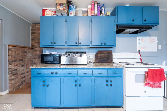 532 Northgate Drive, Greenwood, IN 46143