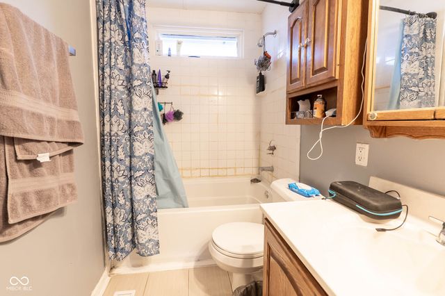 532 Northgate Drive, Greenwood, IN 46143