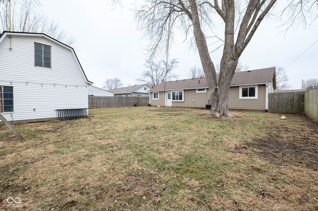 532 Northgate Drive, Greenwood, IN 46143