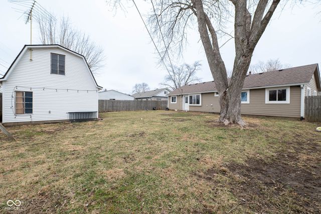 532 Northgate Drive, Greenwood, IN 46143