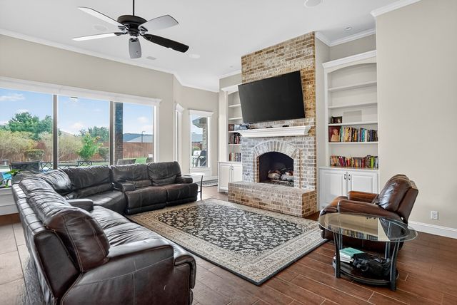 2304 Homeland Ct, Midland, TX 79707