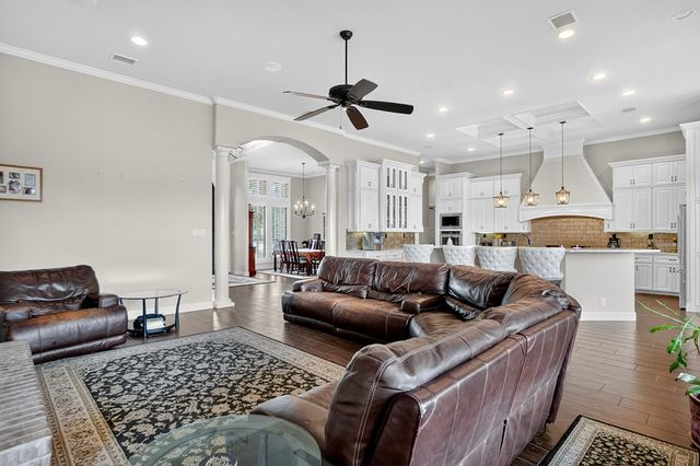 2304 Homeland Ct, Midland, TX 79707