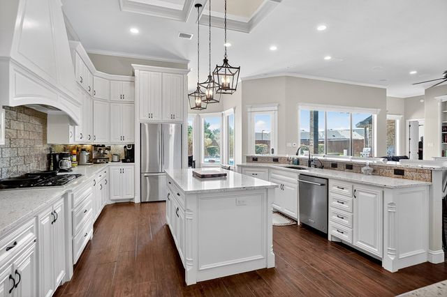 2304 Homeland Ct, Midland, TX 79707