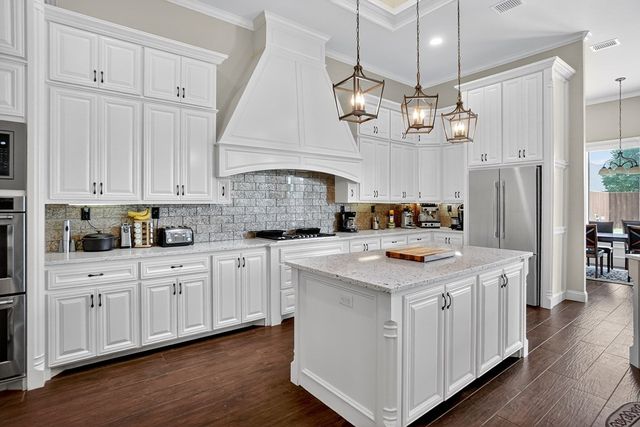 2304 Homeland Ct, Midland, TX 79707