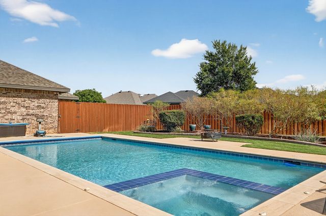 2304 Homeland Ct, Midland, TX 79707