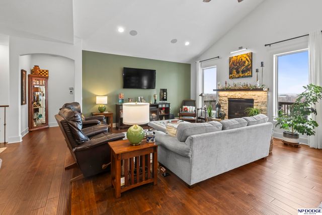 1010 S 17 Avenue, Blair, NE 68008