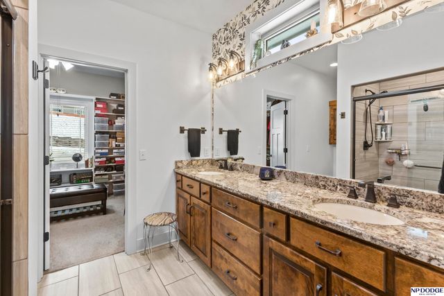 1010 S 17 Avenue, Blair, NE 68008