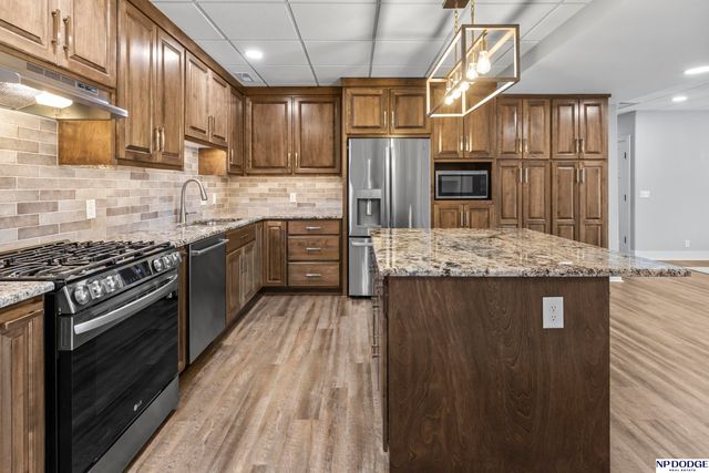 1010 S 17 Avenue, Blair, NE 68008