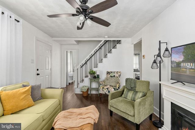 305 LOCUST AVE, Colonial Beach, VA 22443