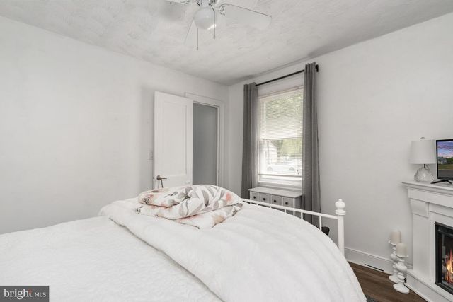 305 LOCUST AVE, Colonial Beach, VA 22443