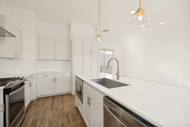 2103 Bennett Avenue 60, Dallas, TX 75206