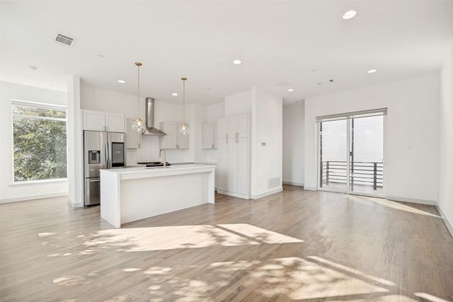 2103 Bennett Avenue 60, Dallas, TX 75206