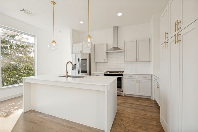 2103 Bennett Avenue 60, Dallas, TX 75206