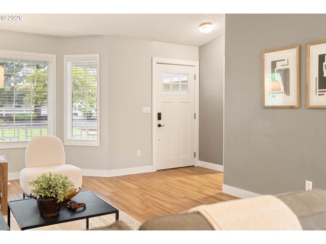 6590 Sw LOMBARD Ave, Beaverton, OR 97008