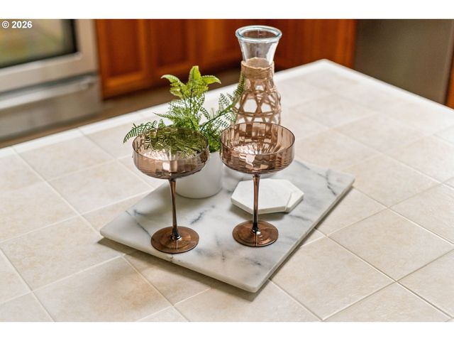 6590 Sw LOMBARD Ave, Beaverton, OR 97008