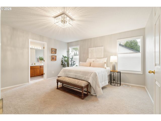 6590 Sw LOMBARD Ave, Beaverton, OR 97008