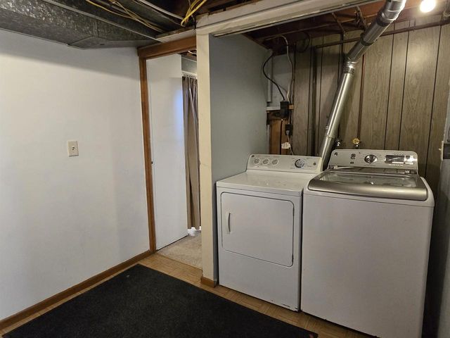 1218 Nicolet Street, Janesville, WI 53546