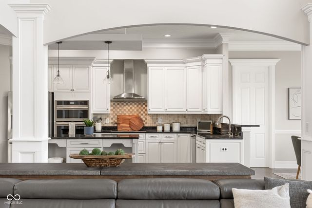 1870 Blore Heath, Carmel, IN 46032