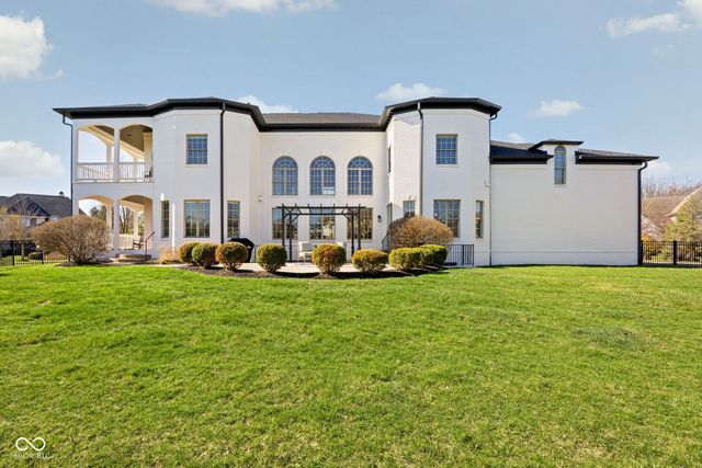 1870 Blore Heath, Carmel, IN 46032