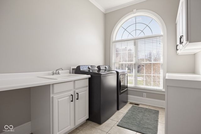 1870 Blore Heath, Carmel, IN 46032