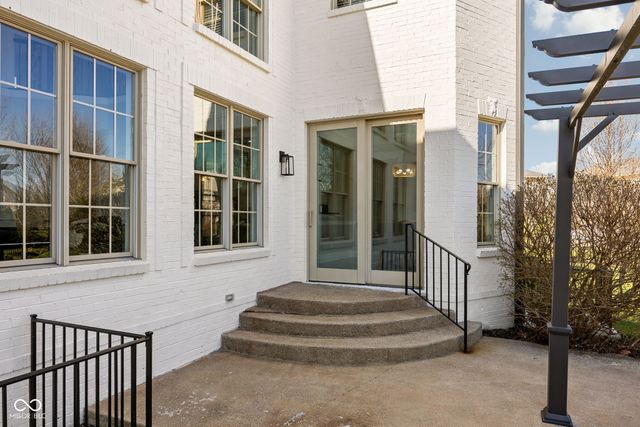 1870 Blore Heath, Carmel, IN 46032