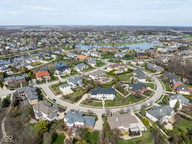 1870 Blore Heath, Carmel, IN 46032