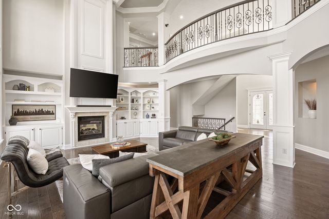 1870 Blore Heath, Carmel, IN 46032