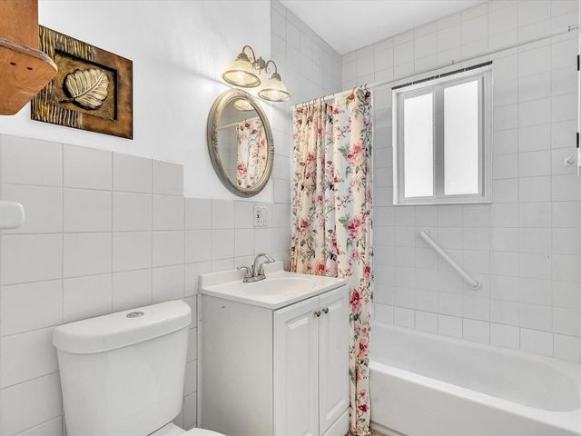 1835 Roosevelt Street, Hollywood, FL 33020