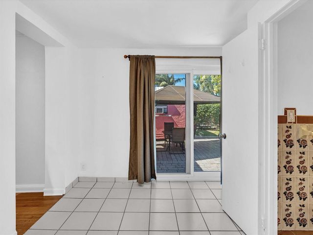 1835 Roosevelt Street, Hollywood, FL 33020