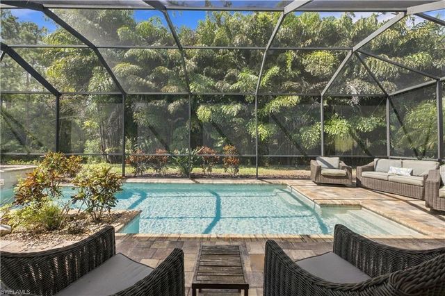 1435 Mockingbird DR, Naples, FL 34120
