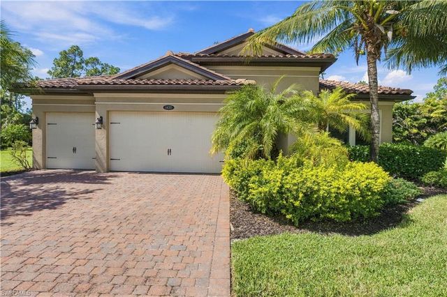1435 Mockingbird DR, Naples, FL 34120