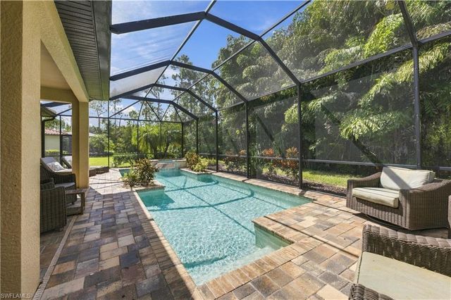 1435 Mockingbird DR, Naples, FL 34120