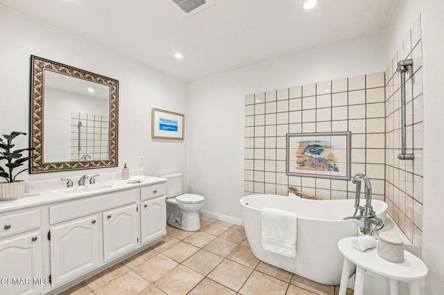 5570 Rock Tree Drive, Agoura Hills, CA 91301