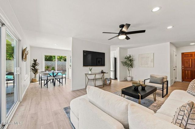 5570 Rock Tree Drive, Agoura Hills, CA 91301