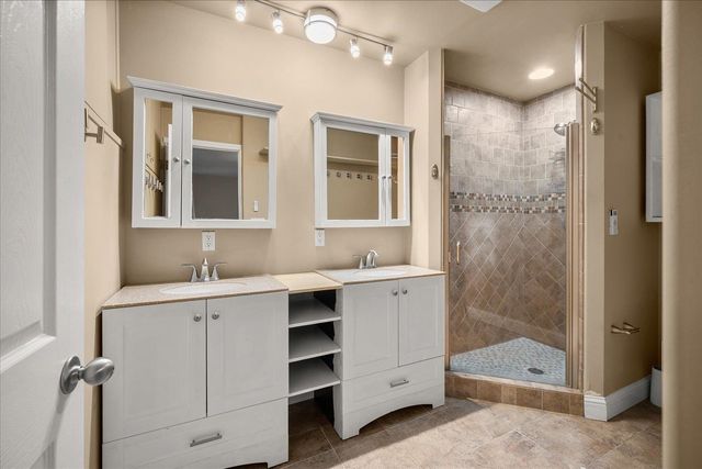 608 W Hazard Rd, Spokane, WA 99208