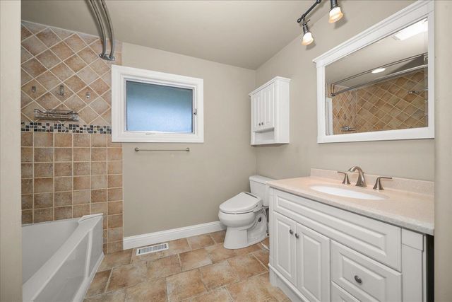 608 W Hazard Rd, Spokane, WA 99208