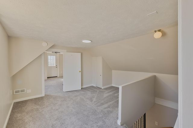 2308 AVENUE B, Council Bluffs, IA 51501