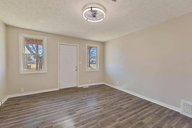 2308 AVENUE B, Council Bluffs, IA 51501