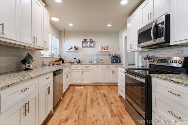 1320 S Keeler Avenue, Bartlesville, OK 74003